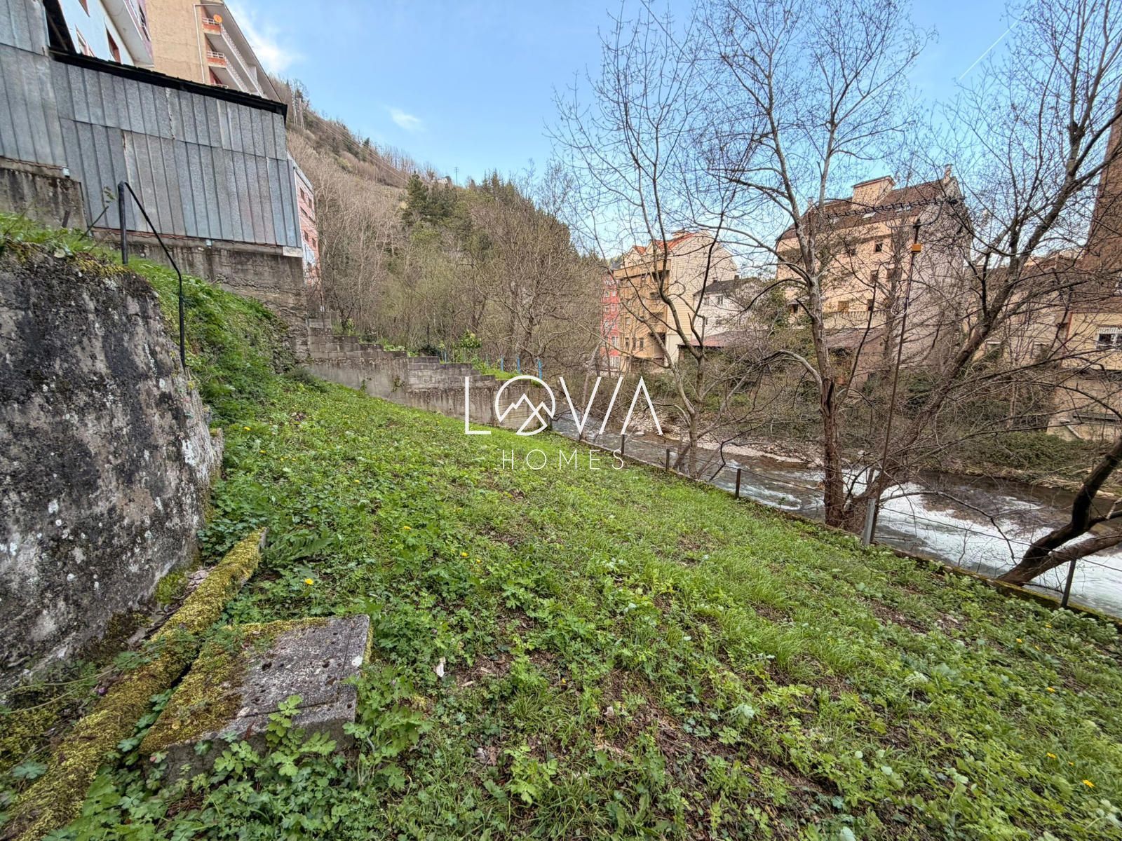 LOFT PARA CONVERTIR EN VIVIENDA CON JARDIN Y VISTAS AL NARCEA - Foto 6