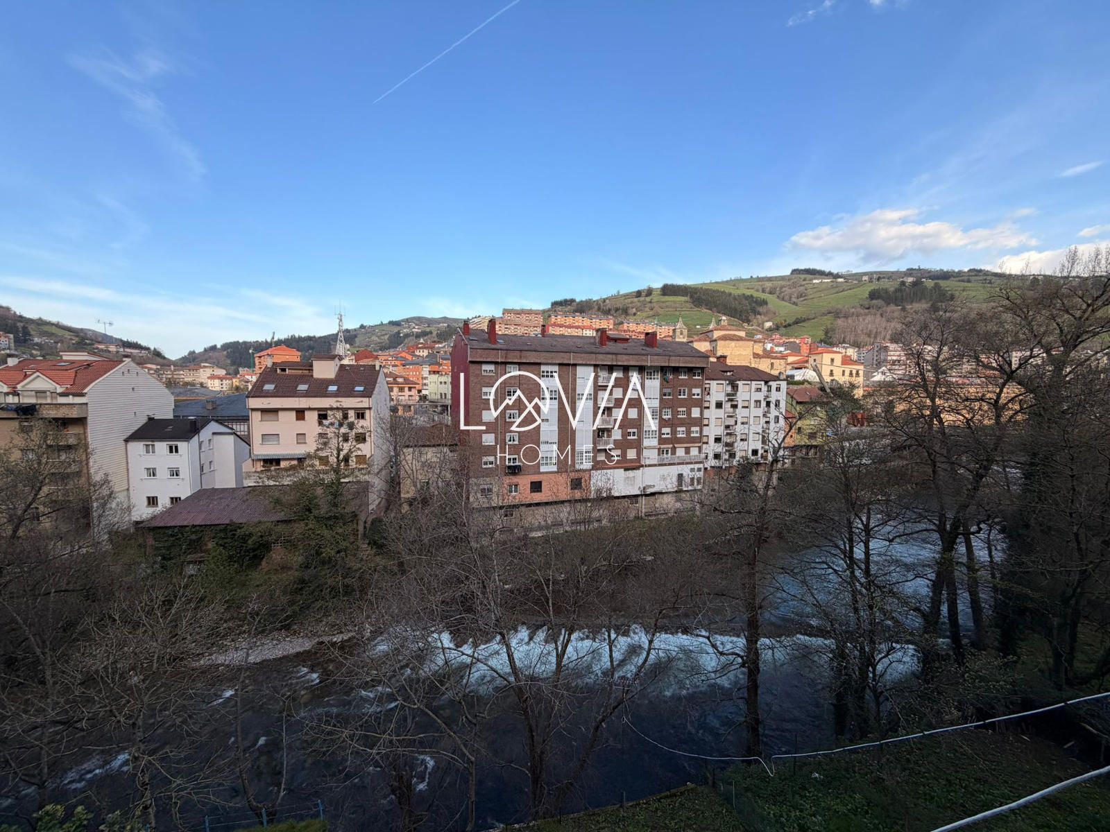 LOFT PARA CONVERTIR EN VIVIENDA CON JARDIN Y VISTAS AL NARCEA - Foto 7