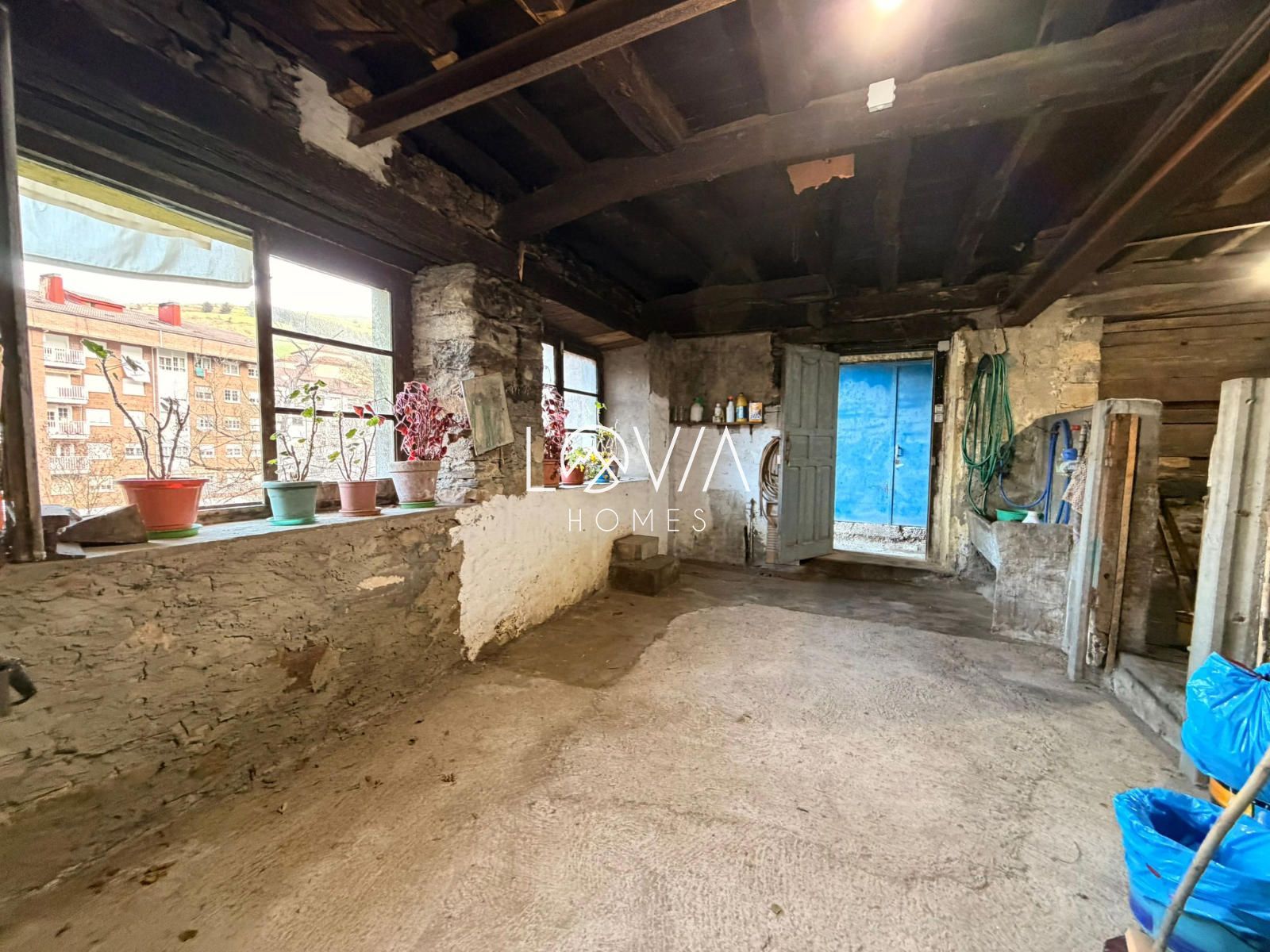 LOFT PARA CONVERTIR EN VIVIENDA CON JARDIN Y VISTAS AL NARCEA - Foto 8