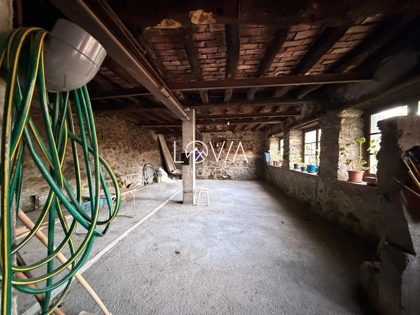 LOFT PARA CONVERTIR EN VIVIENDA CON JARDIN Y VISTAS AL NARCEA - Foto 9