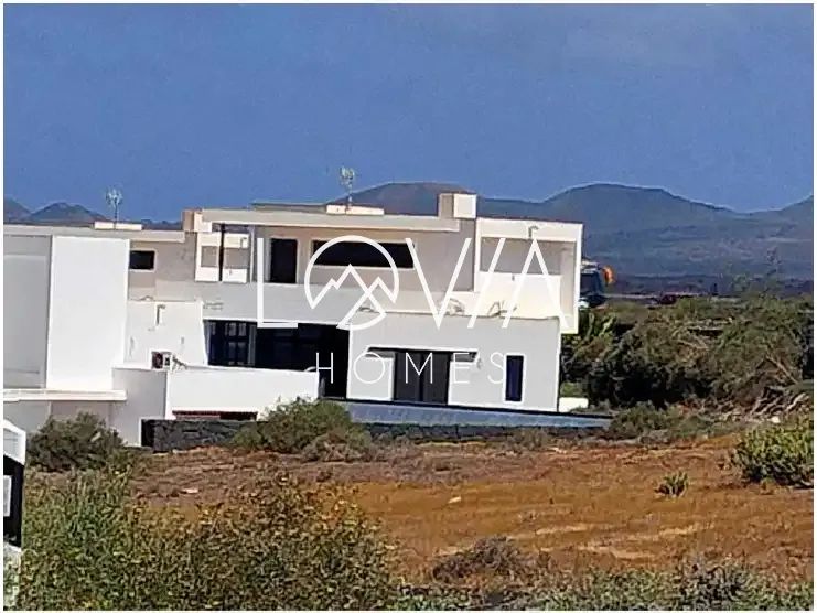 Se vende Piso en venta con rentabilidad en  Yaiza ( Lanzarote) - Foto 1