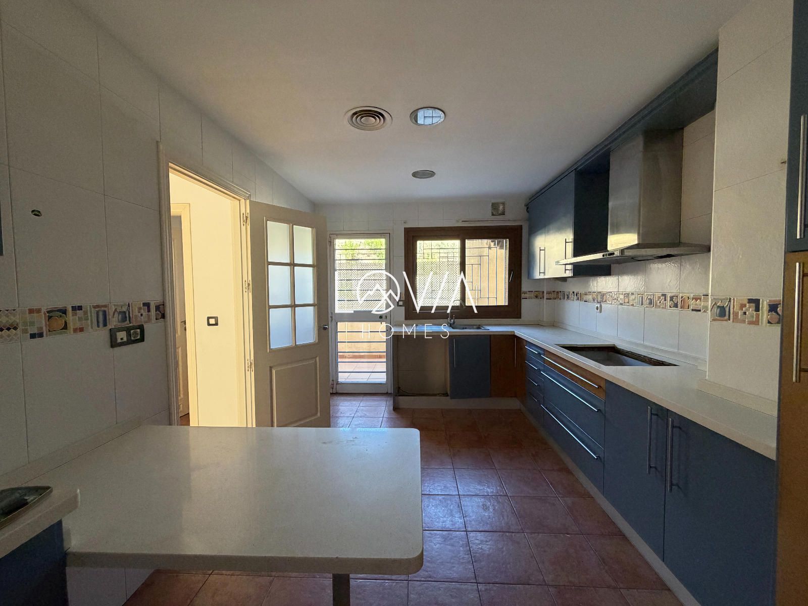 CHALET PAREADO EN UNA DE LAS MEJORES ZONAS DE MÁLAGA - Foto 9