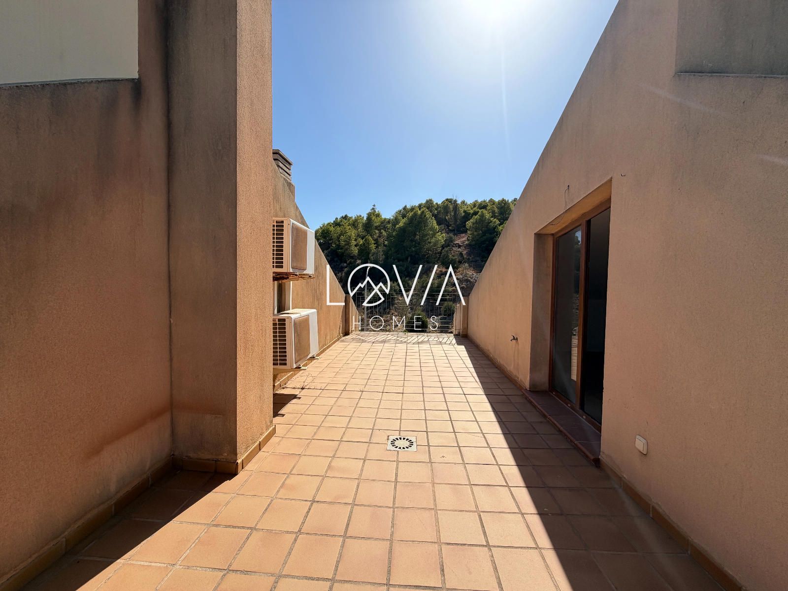 CHALET PAREADO EN UNA DE LAS MEJORES ZONAS DE MÁLAGA - Foto 32