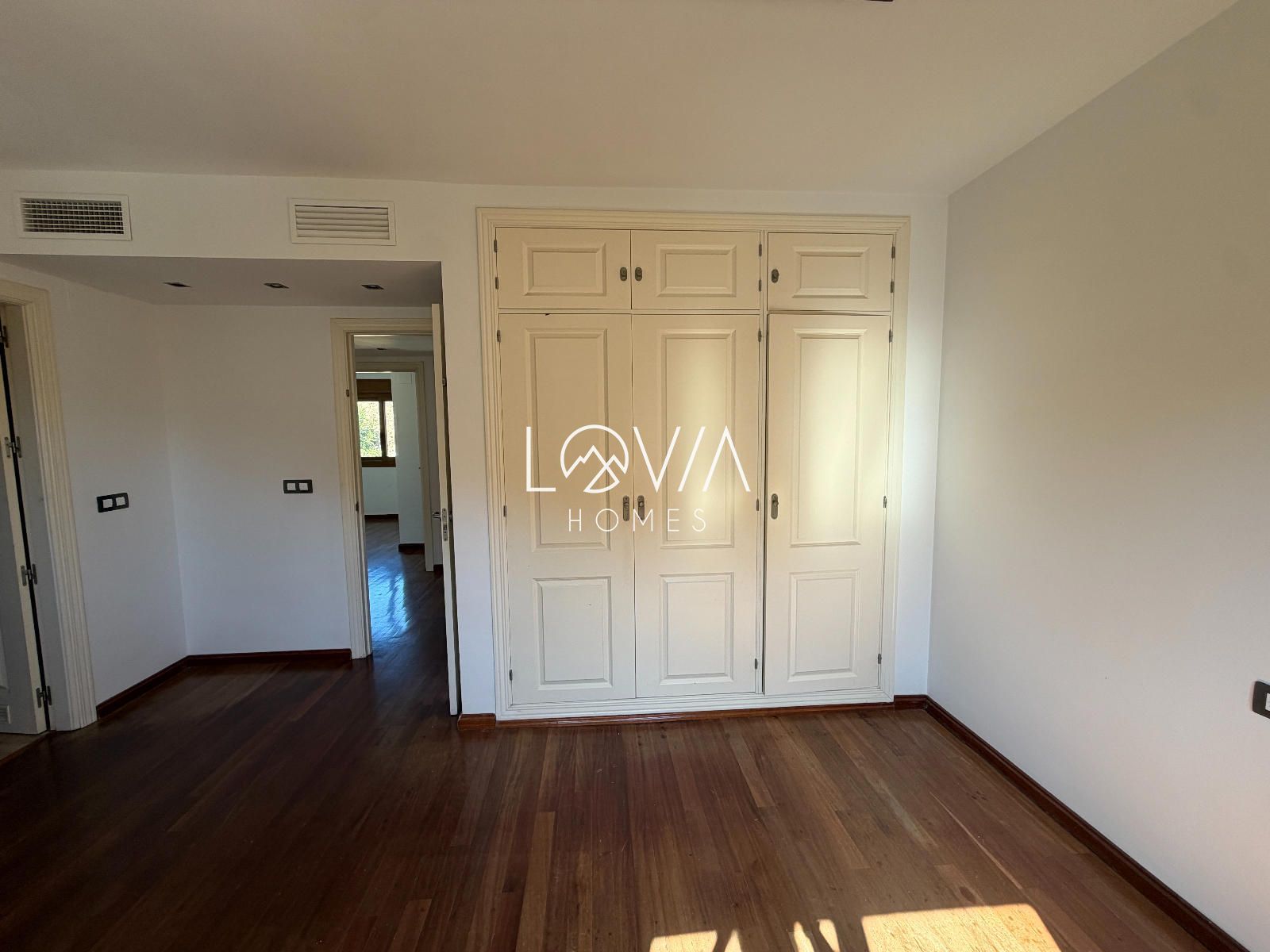 CHALET PAREADO EN UNA DE LAS MEJORES ZONAS DE MÁLAGA - Foto 15