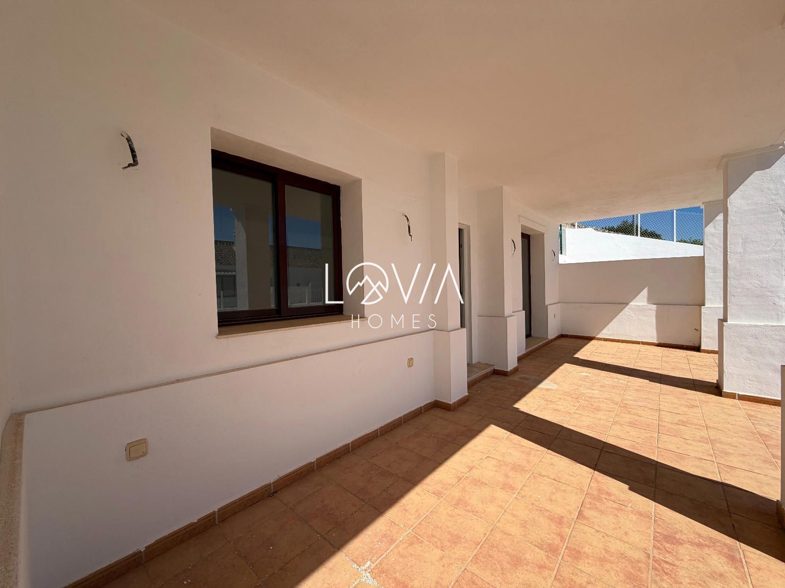 CHALET ADOSADO EN VENTA EN CASARES, MÁLAGA - Foto 3
