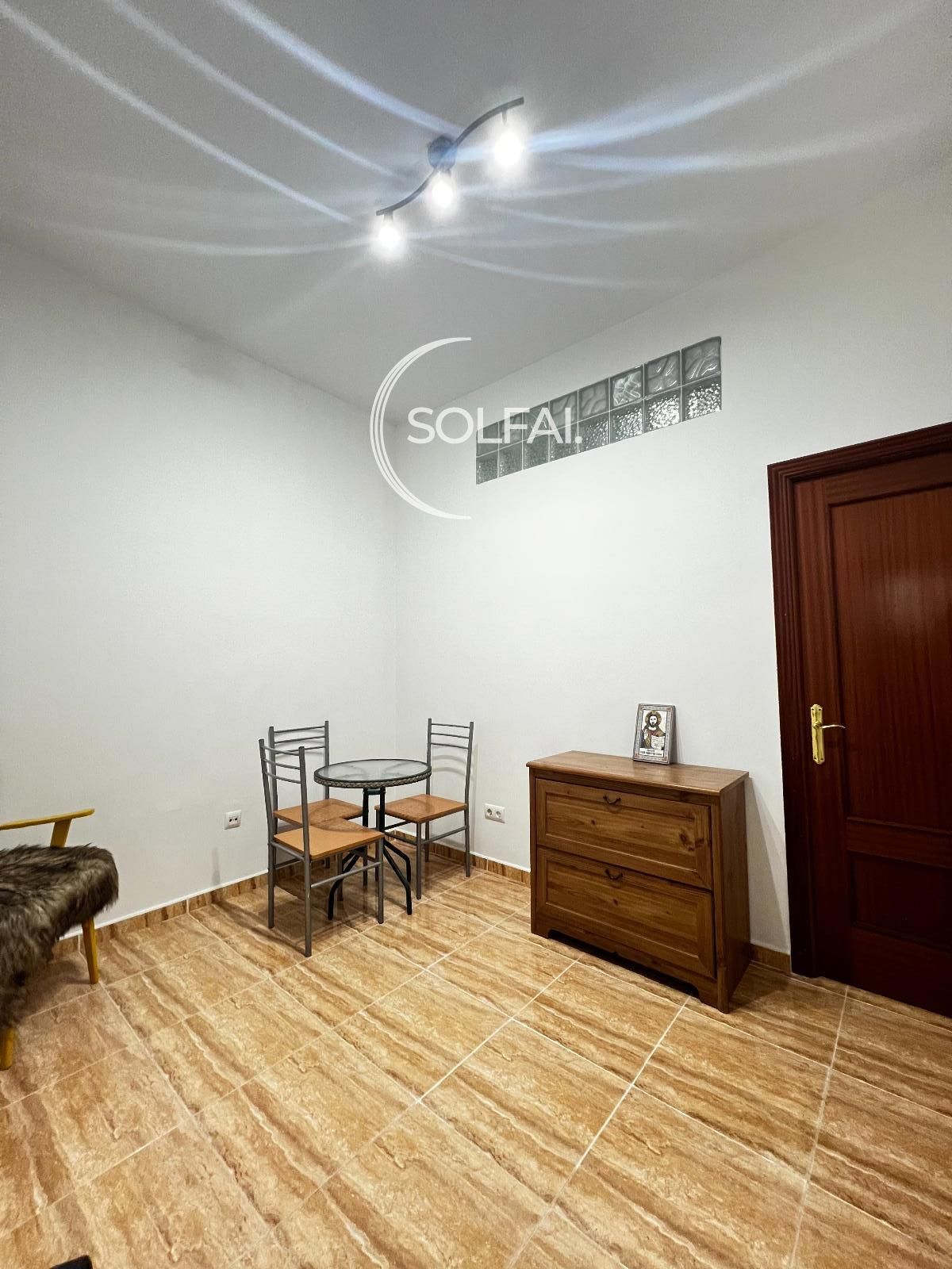 Vivienda de gran tamaño en pleno centro de Madrid - Foto 3
