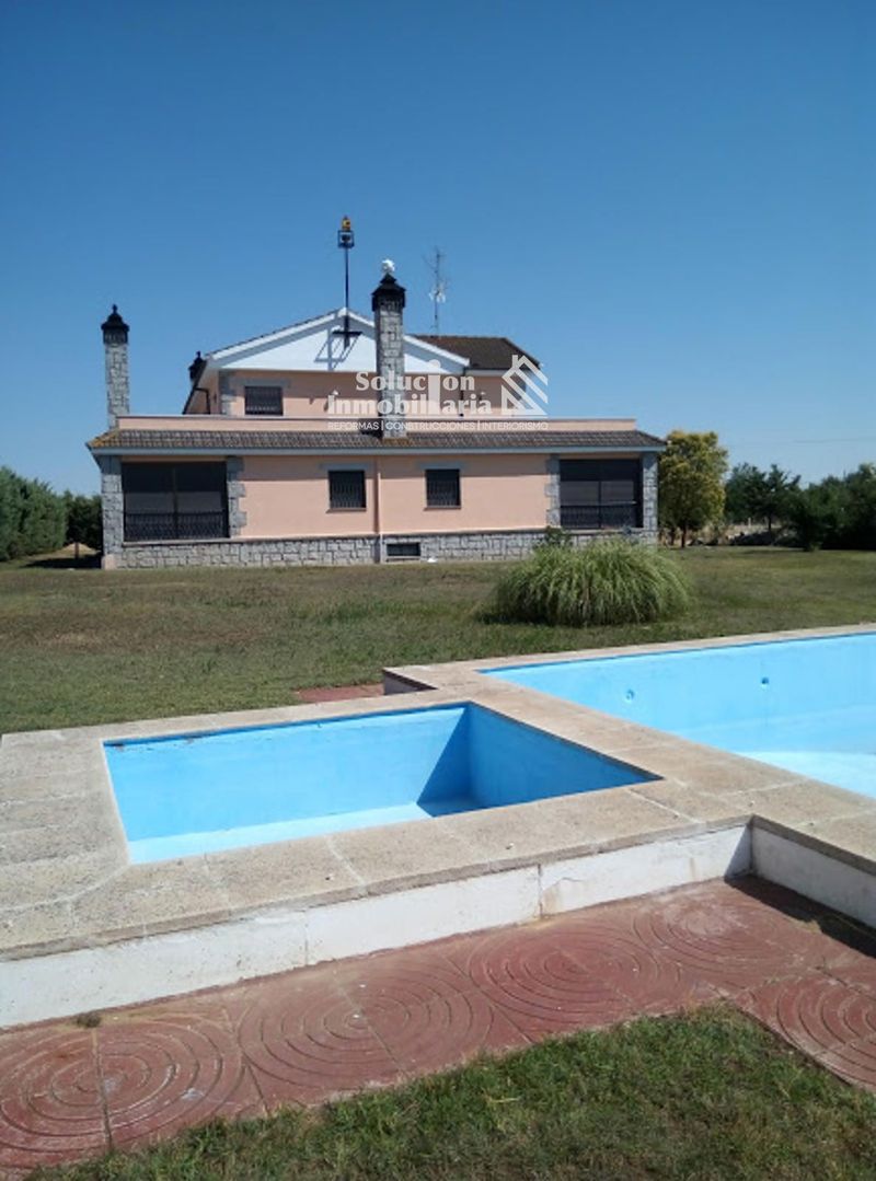 Chalet Independiente en venta Salamanca. Ref: 1622. Solución Inmobiliaria