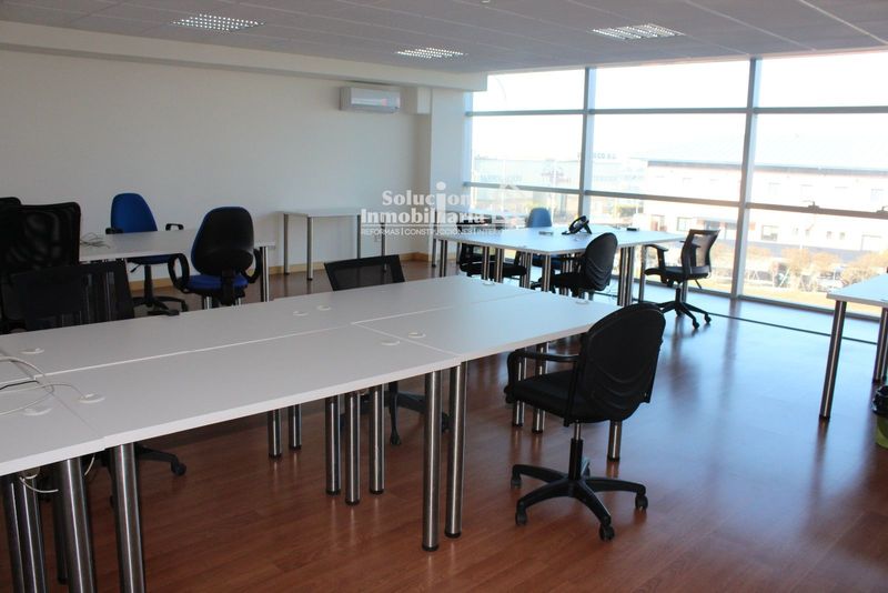 Oficina en alquiler Carbajosa De La Sagrada, Salamanca. Ref: 1984. Solución Inmobiliaria