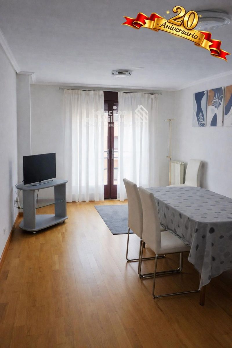 Flat em aluguel Salamanca. Ref: 3749. Solución Inmobiliaria