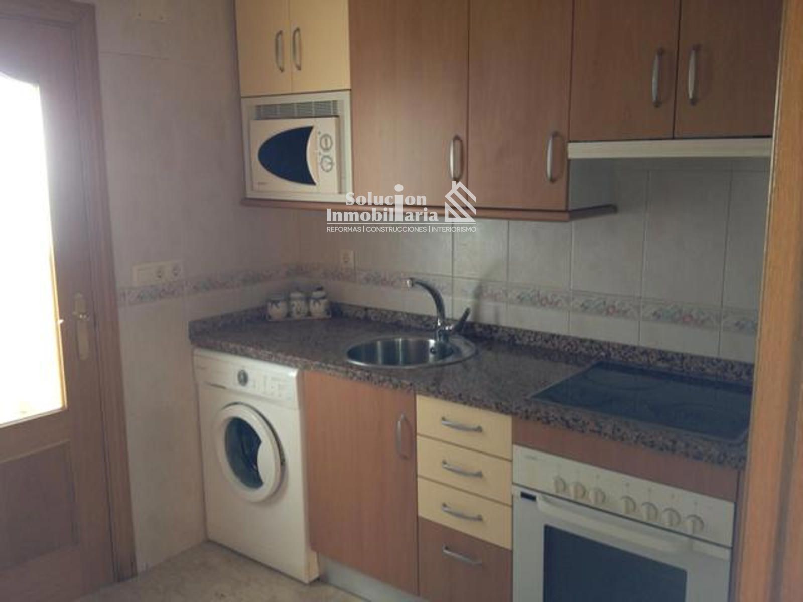 🏡✨ ¡PISO IDEAL PARA ESTUDIANTES EN EL BARRIO DEL OESTE! POR 800€ ✨📚 — foto 4