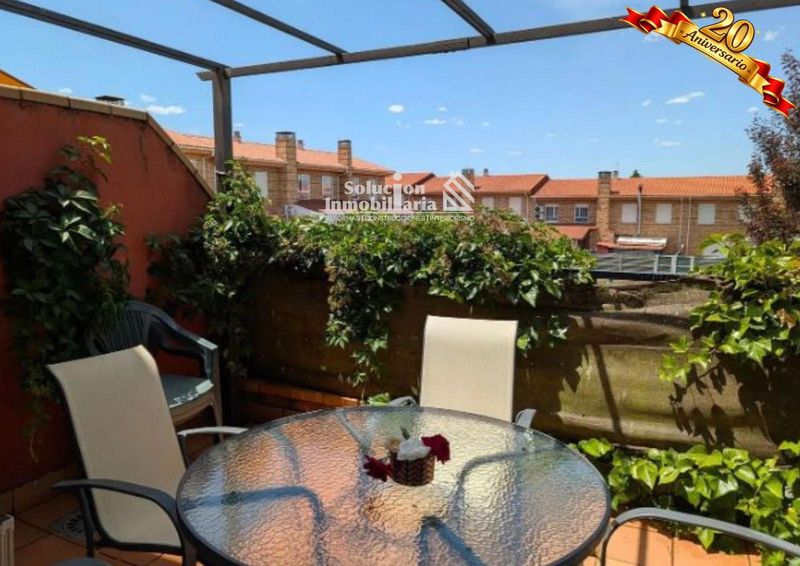 Townhouse for sale Monterrubio De Armuña, Salamanca. Ref: 3887. Solución Inmobiliaria