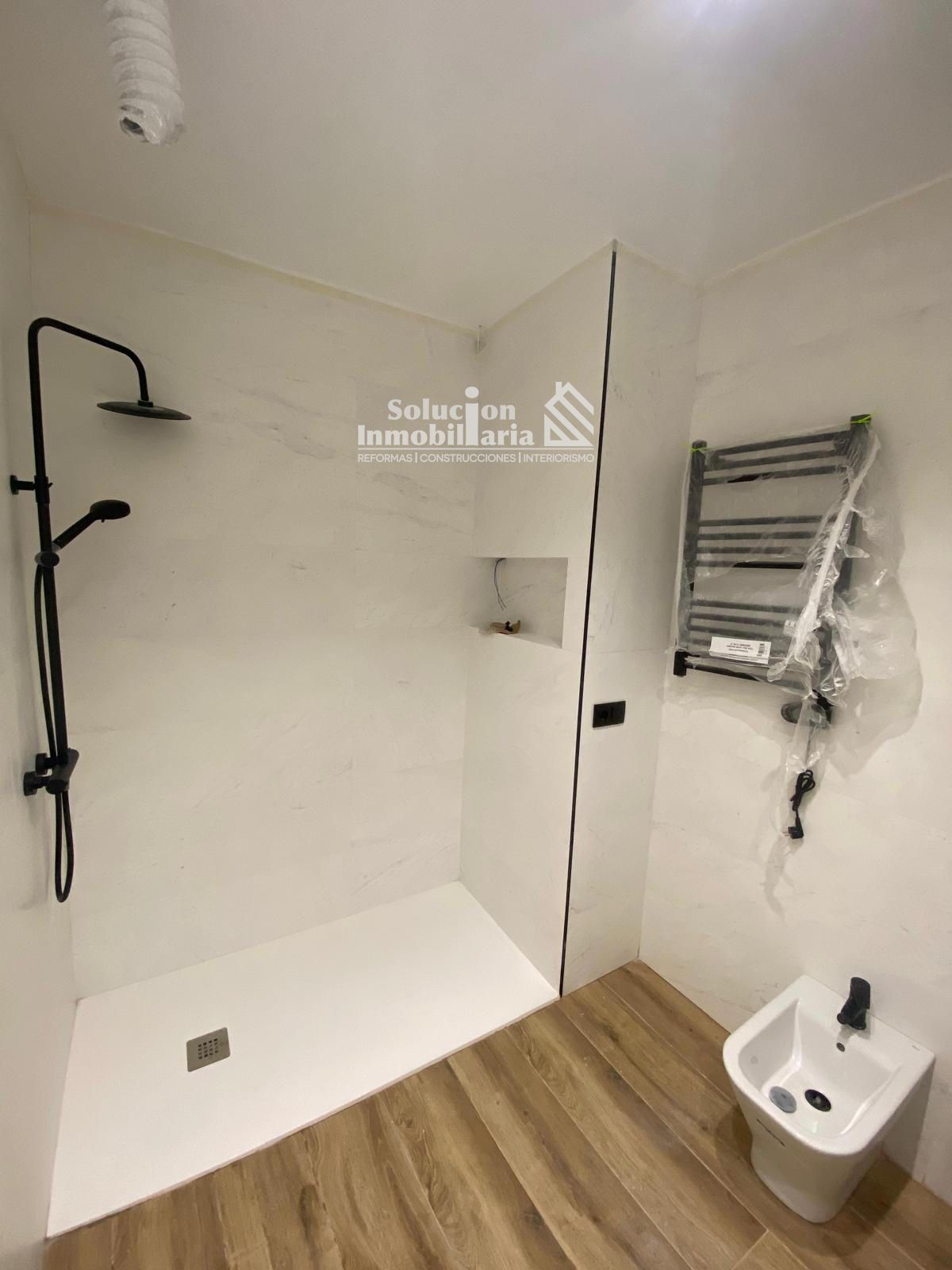 ✨ APARTAMENTO A ESTRENAR CON CALIDADES PREMIUM EN ALQUILER – CALLE FRAY LUIS DE GRANADA ✨ - Foto 16
