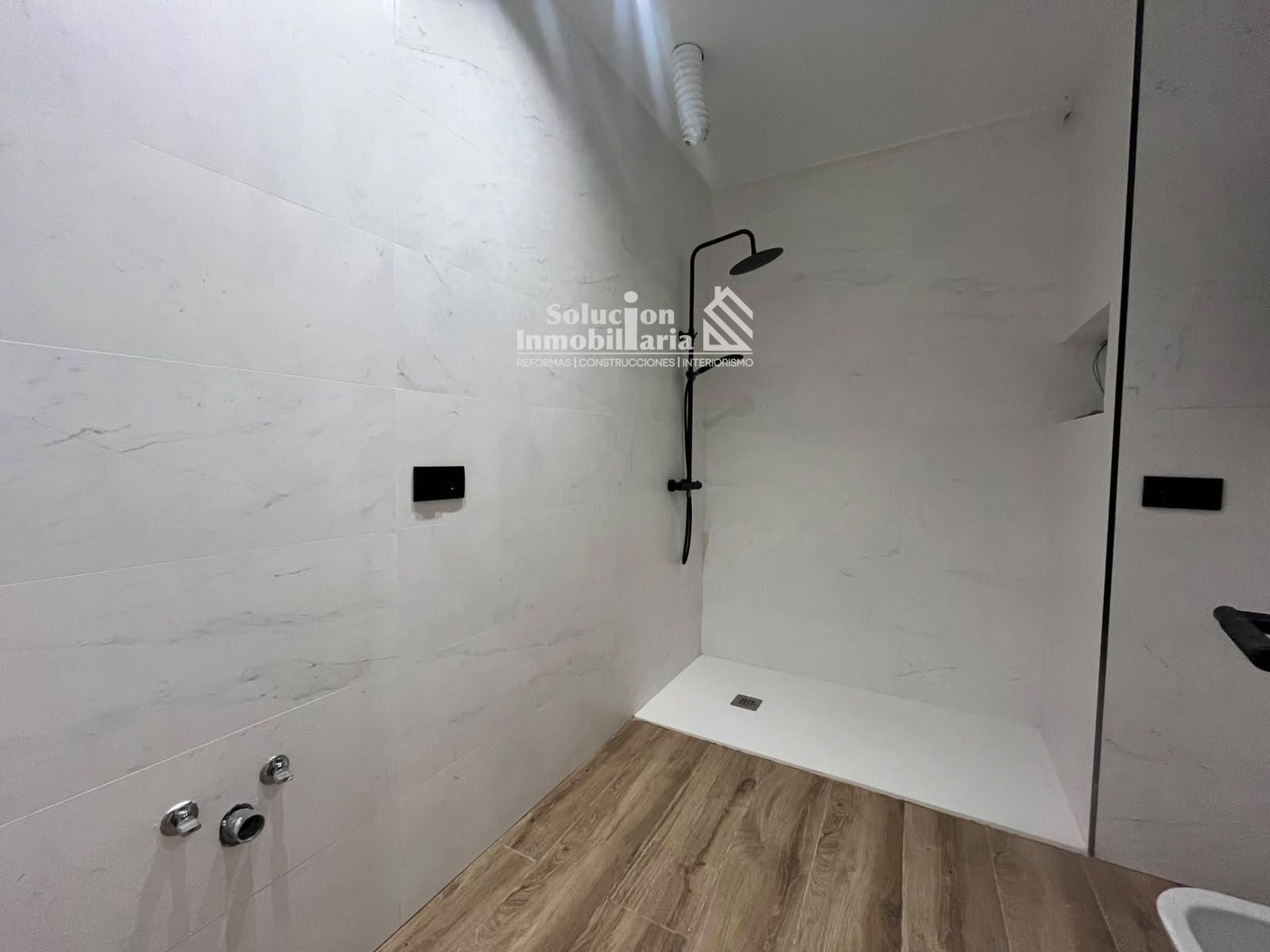 ✨ APARTAMENTO A ESTRENAR CON CALIDADES PREMIUM EN ALQUILER – CALLE FRAY LUIS DE GRANADA ✨ - Foto 18