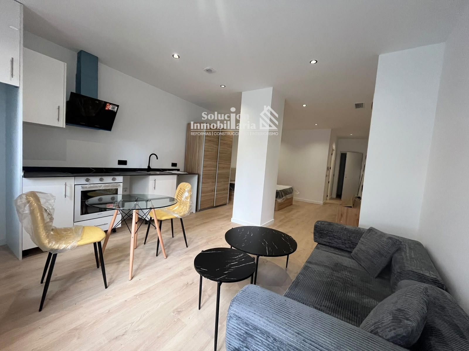 ✨ APARTAMENTO A ESTRENAR CON CALIDADES PREMIUM EN ALQUILER – CALLE FRAY LUIS DE GRANADA ✨ - Foto 2