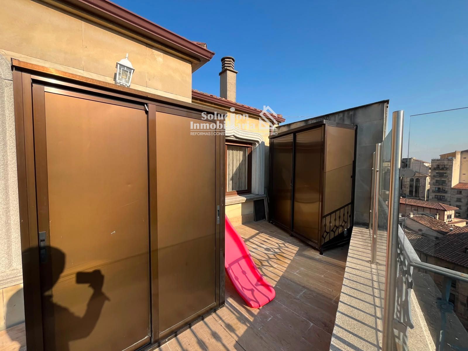 ¡¡ESPECTACULAR ÁTICO CON TERRAZA DE 100 m² EN CALLE CALEROS – CENTRO DE SALAMANCA!! - Foto 9