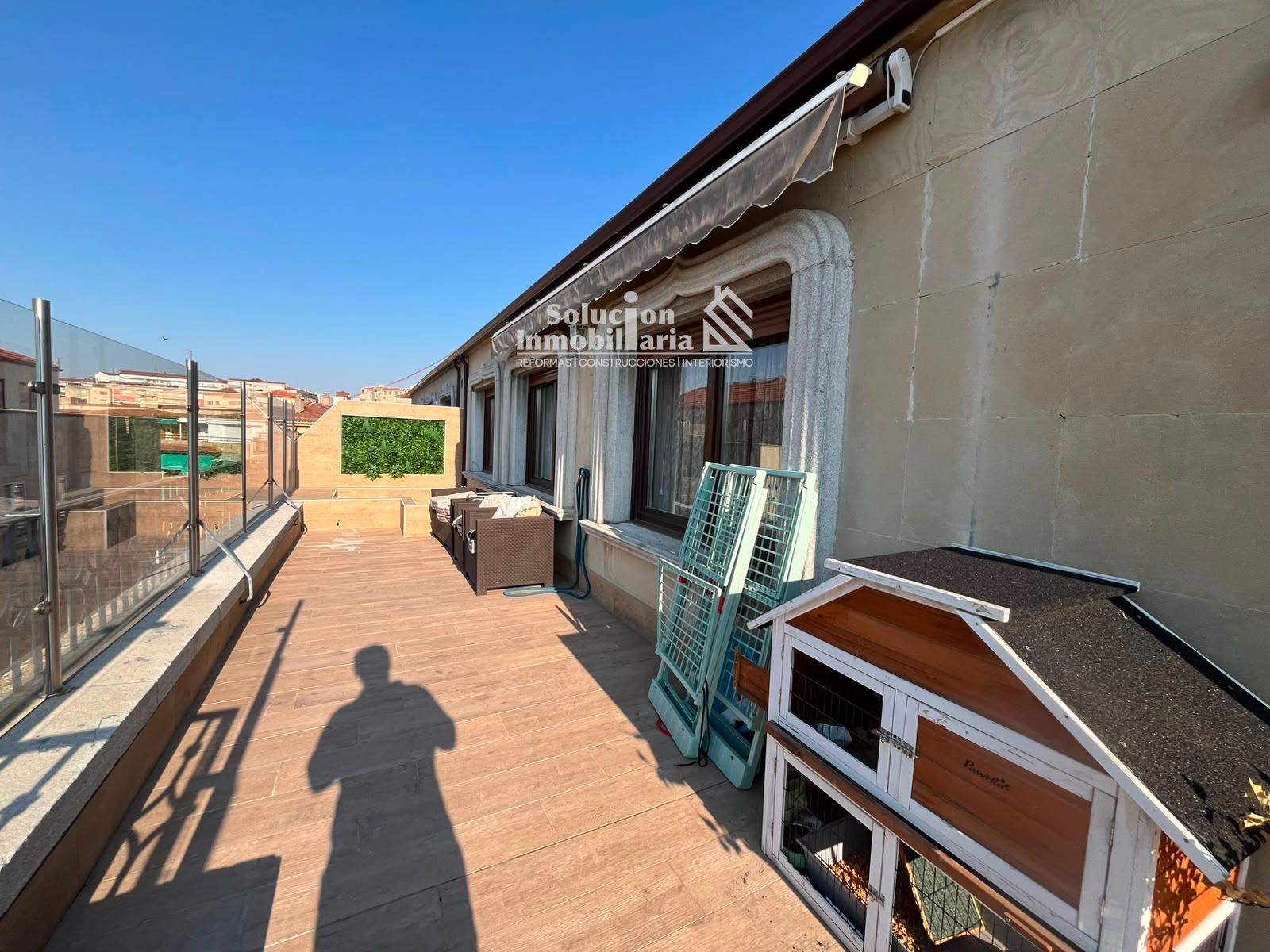 ¡¡ESPECTACULAR ÁTICO CON TERRAZA DE 100 m² EN CALLE CALEROS – CENTRO DE SALAMANCA!! - Foto 3