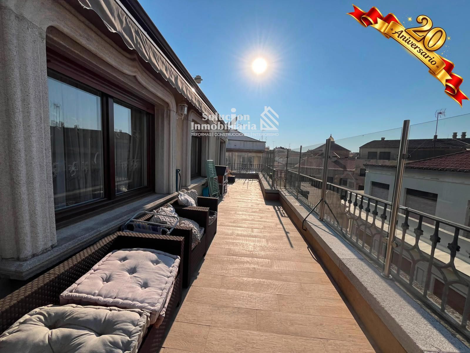 ¡¡ESPECTACULAR ÁTICO CON TERRAZA DE 100 m² EN CALLE CALEROS – CENTRO DE SALAMANCA!! - Foto 1