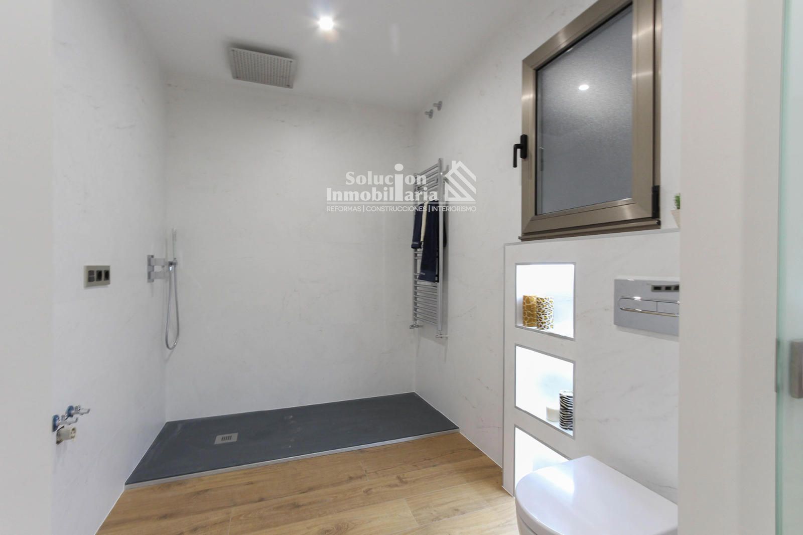 🏡 EXCLUSIVA VIVIENDA CON REFORMA PREMIUM EN PLENA PLAZA ESPAÑA - Foto 34