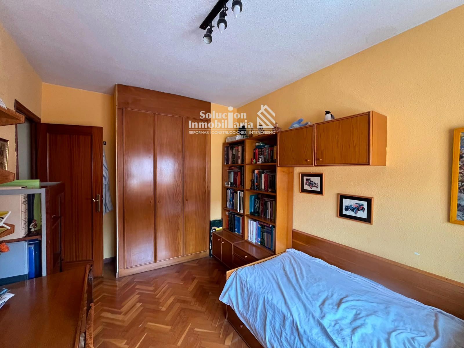 🏡 Chalet en venta en Calle Pintor Celso Lagar🌳🚗 - Foto 24