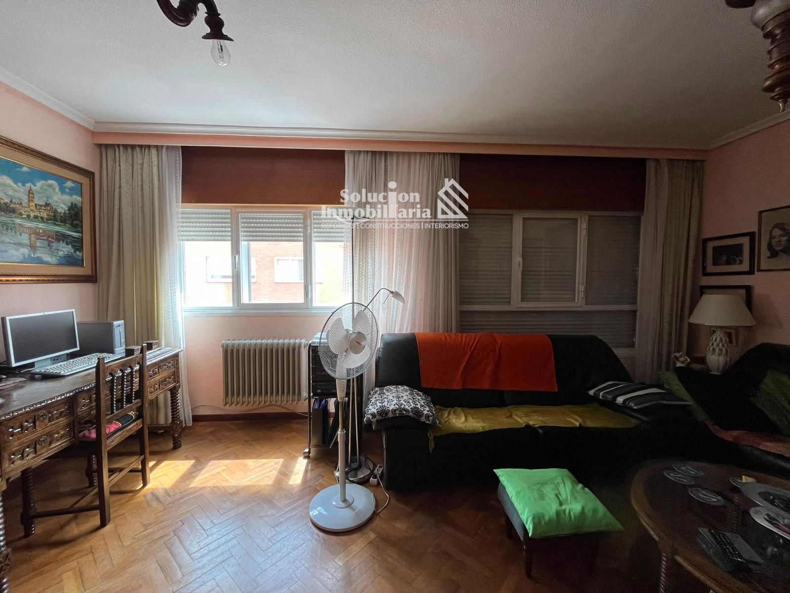 🏡 Chalet en venta en Calle Pintor Celso Lagar🌳🚗 - Foto 7