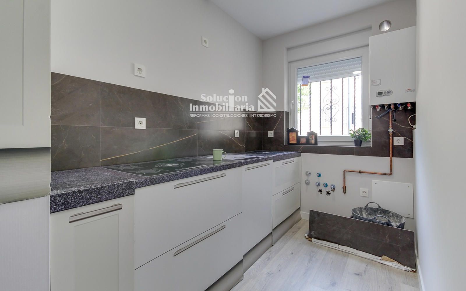 ÚNICA CASA CON REFORMA PREMIUN Y ALTAS CALIDADES EN EL BARRIO DE LA VEGA - Foto 9