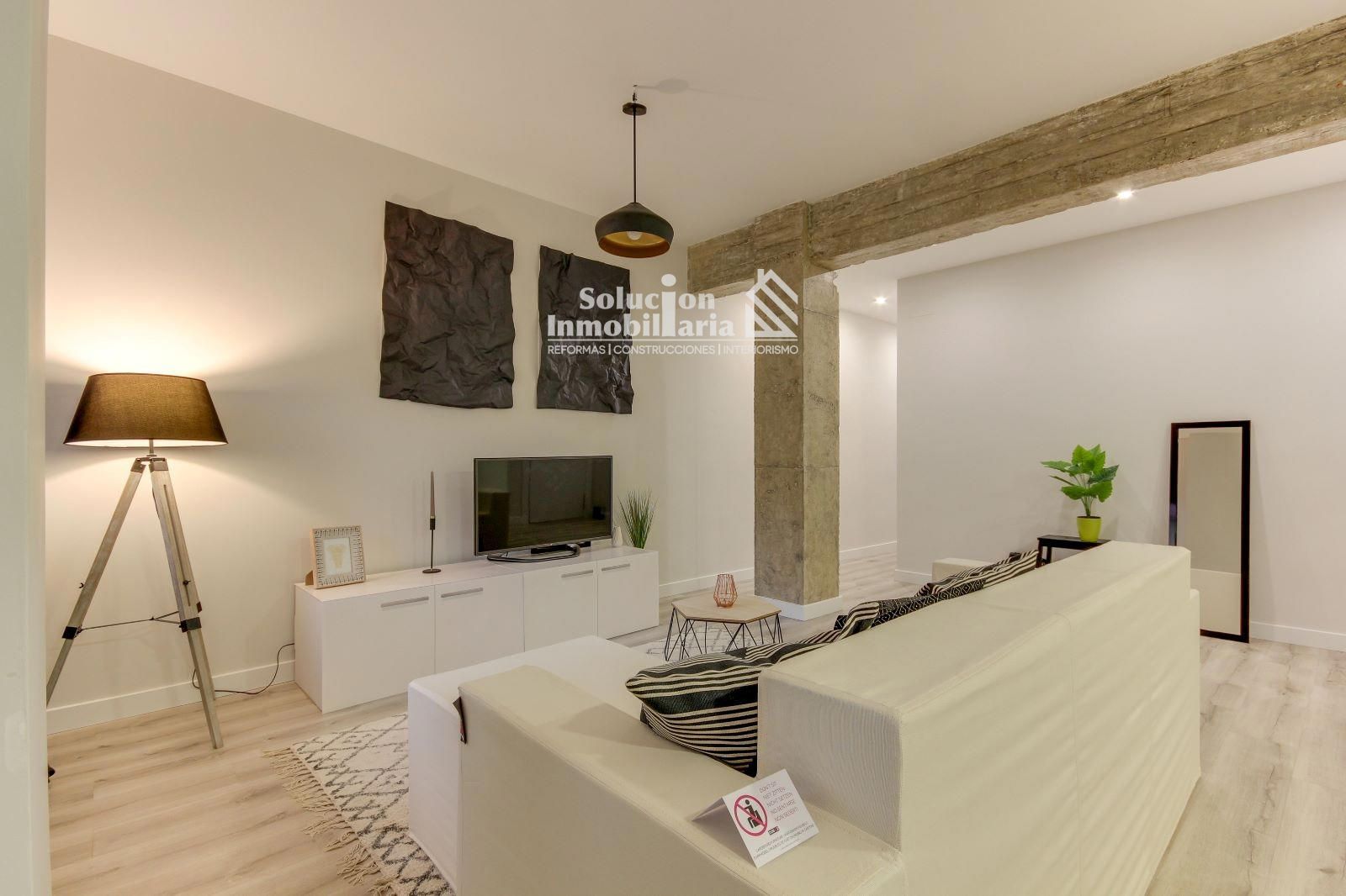 ÚNICA CASA CON REFORMA PREMIUN Y ALTAS CALIDADES EN EL BARRIO DE LA VEGA - Foto 3