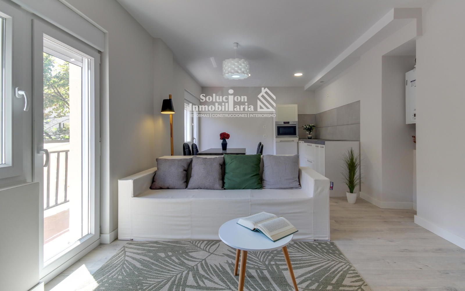 🏡 Piso totalmente reformado con calidades premium en Avenida de Portugal - Foto 9