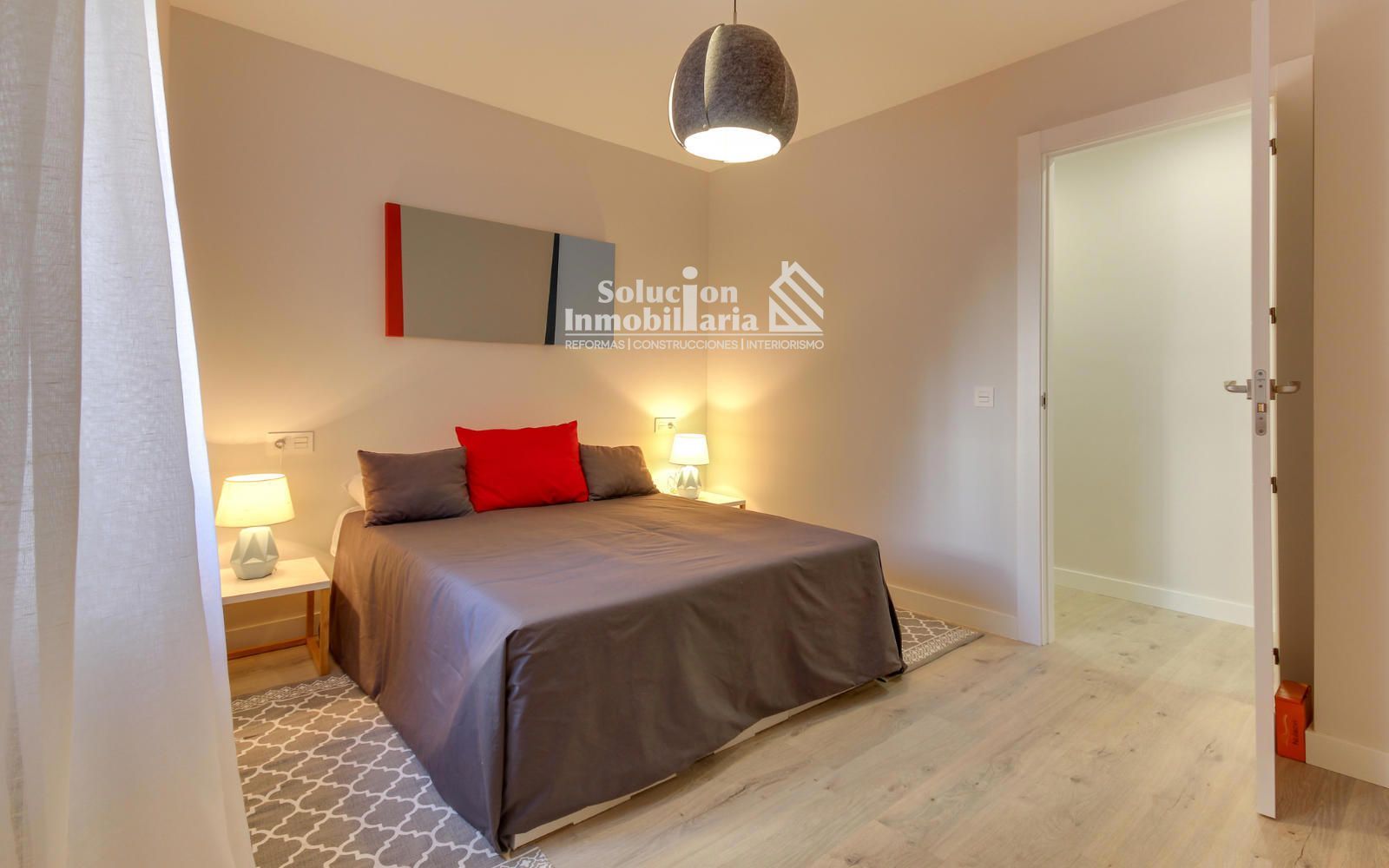 🏡 Piso totalmente reformado con calidades premium en Avenida de Portugal - Foto 16