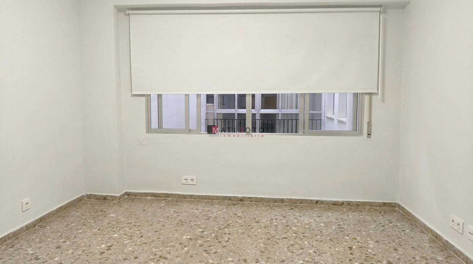 Habitación 1 - Piso en  Alquiler Carlet, Calle Dr Amalio Vanaclocha.