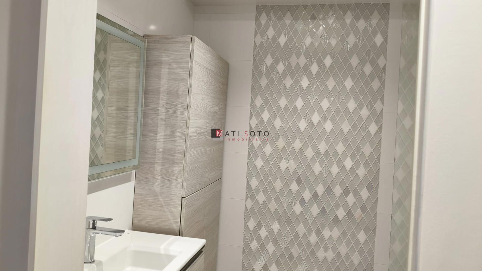 Cuarto de baño - Piso en  Alquiler Carlet, Calle Dr Amalio Vanaclocha.