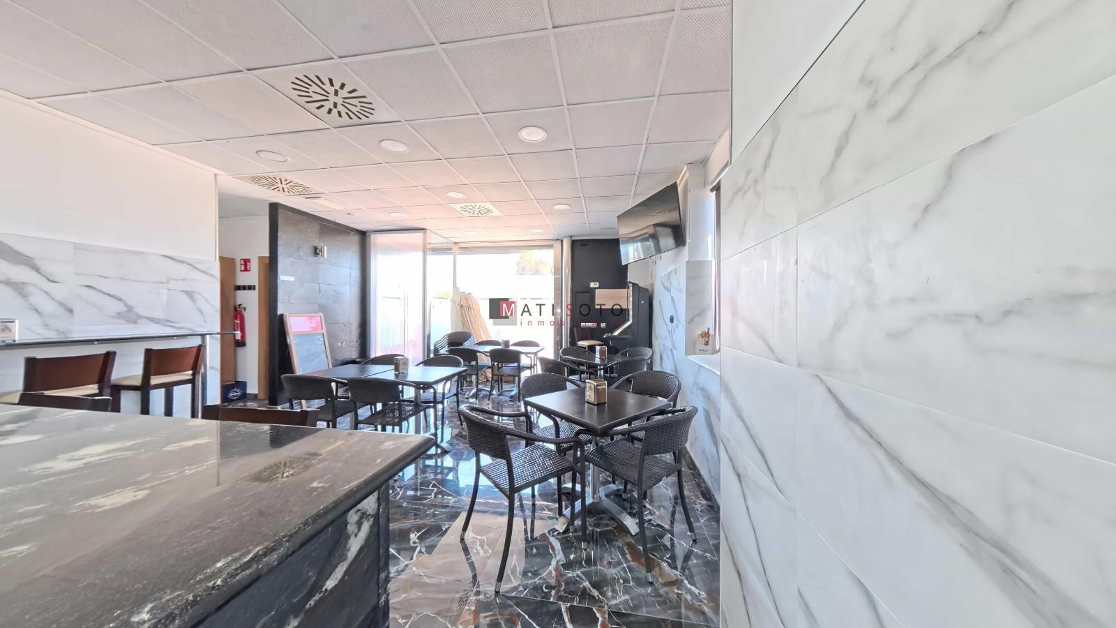 Local Comercial Cafetería Venta en Algemesí listo para abrir – totalmente equipado + opción alquiler con opción a compra. - Foto 2