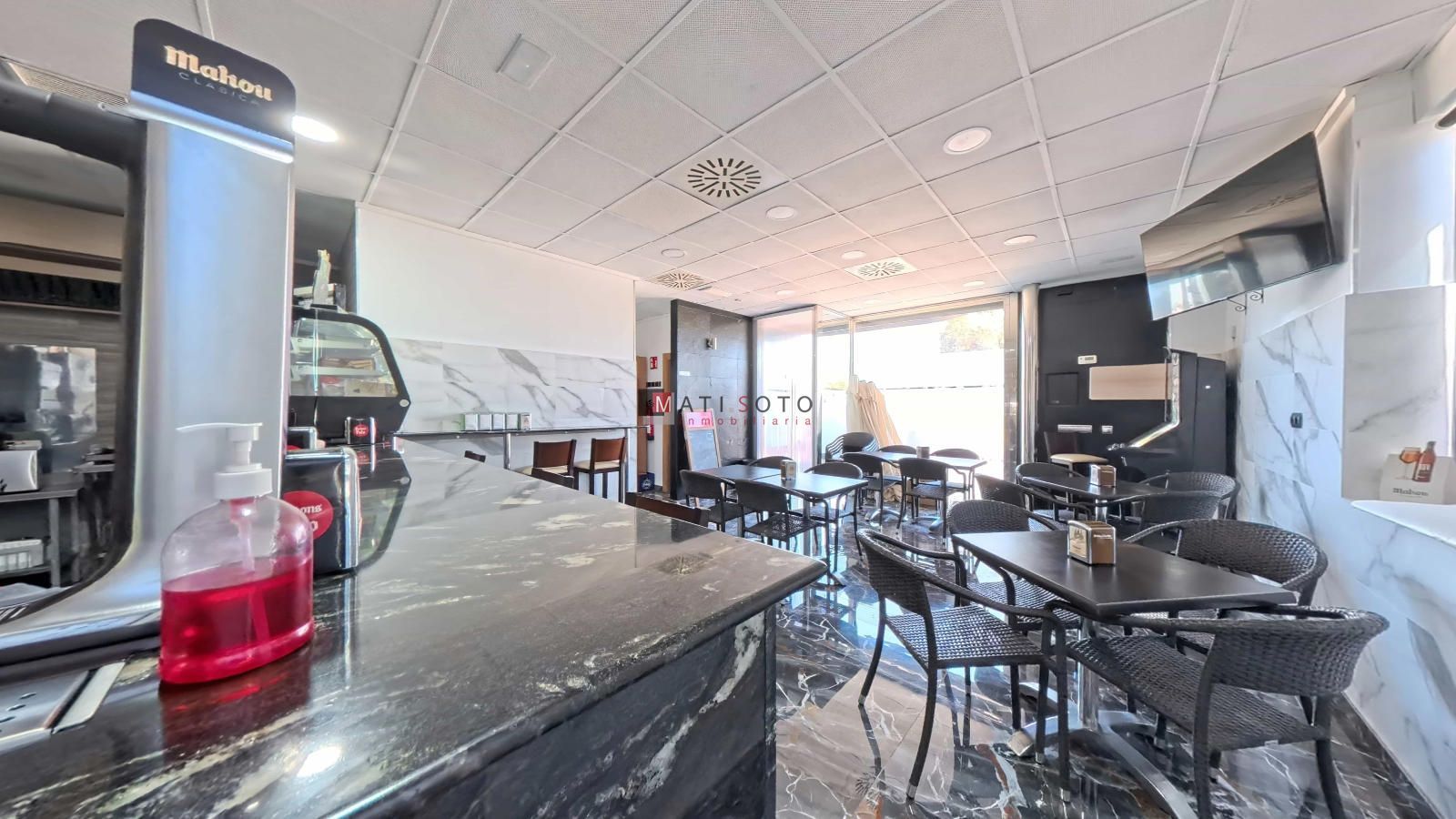 Local Comercial Cafetería Venta en Algemesí listo para abrir – totalmente equipado + opción alquiler con opción a compra. - Foto 3