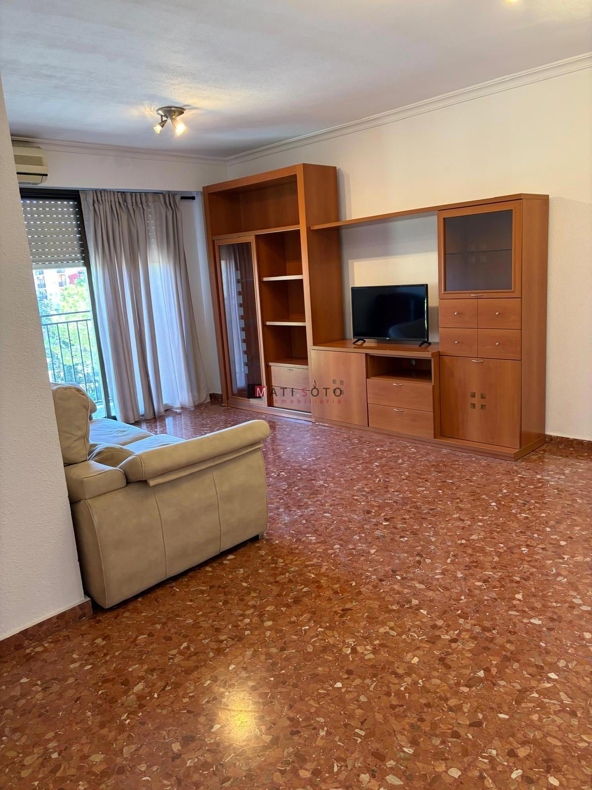 Piso en alquiler Valencia. Ref: 1598. Inmobiliaria Mati Soto
