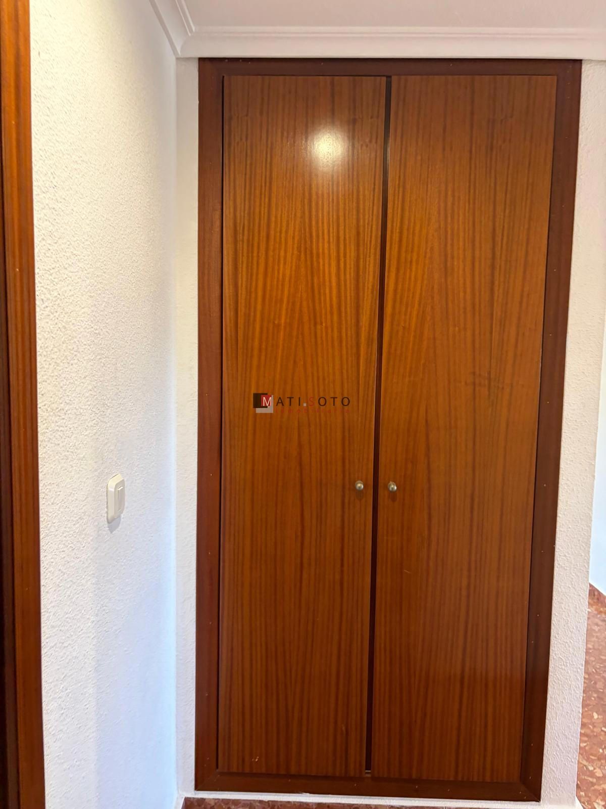 AMPLIO PISO DE 4 HABITACIONES CON GARAJE EN AVENIDA TRES CRUCES! - Foto 13