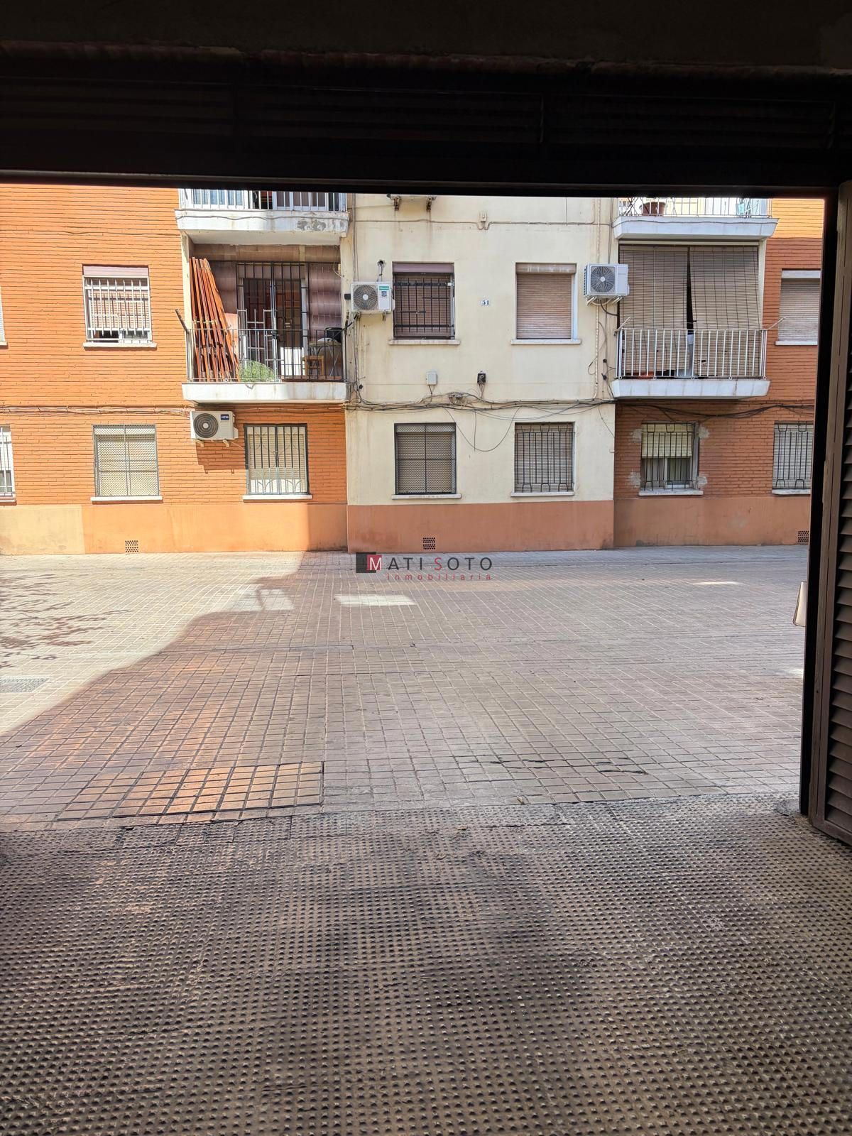 AMPLIO PISO DE 4 HABITACIONES CON GARAJE EN AVENIDA TRES CRUCES! - Foto 26