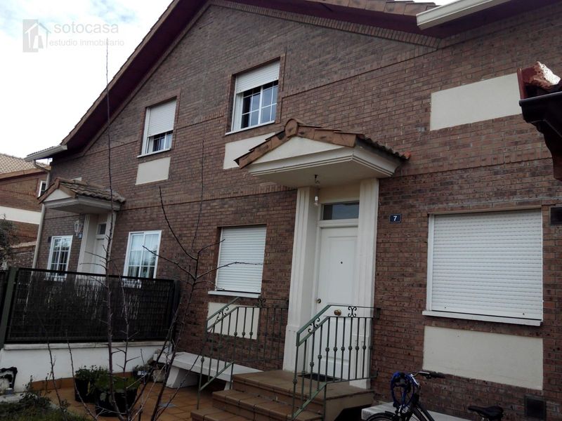 Adosado en venta Renedo De Esgueva, Valladolid. Ref: 2181. SOTOCASA INMOBILIARIA