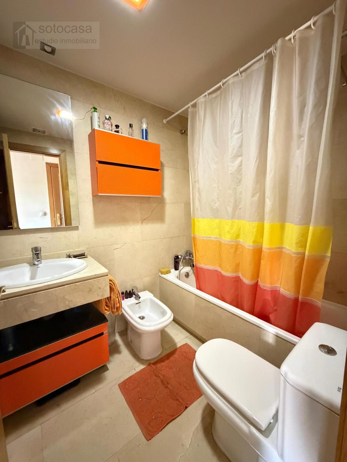 PRECIOSA VIVIENDA CON PISCINA - Foto 8