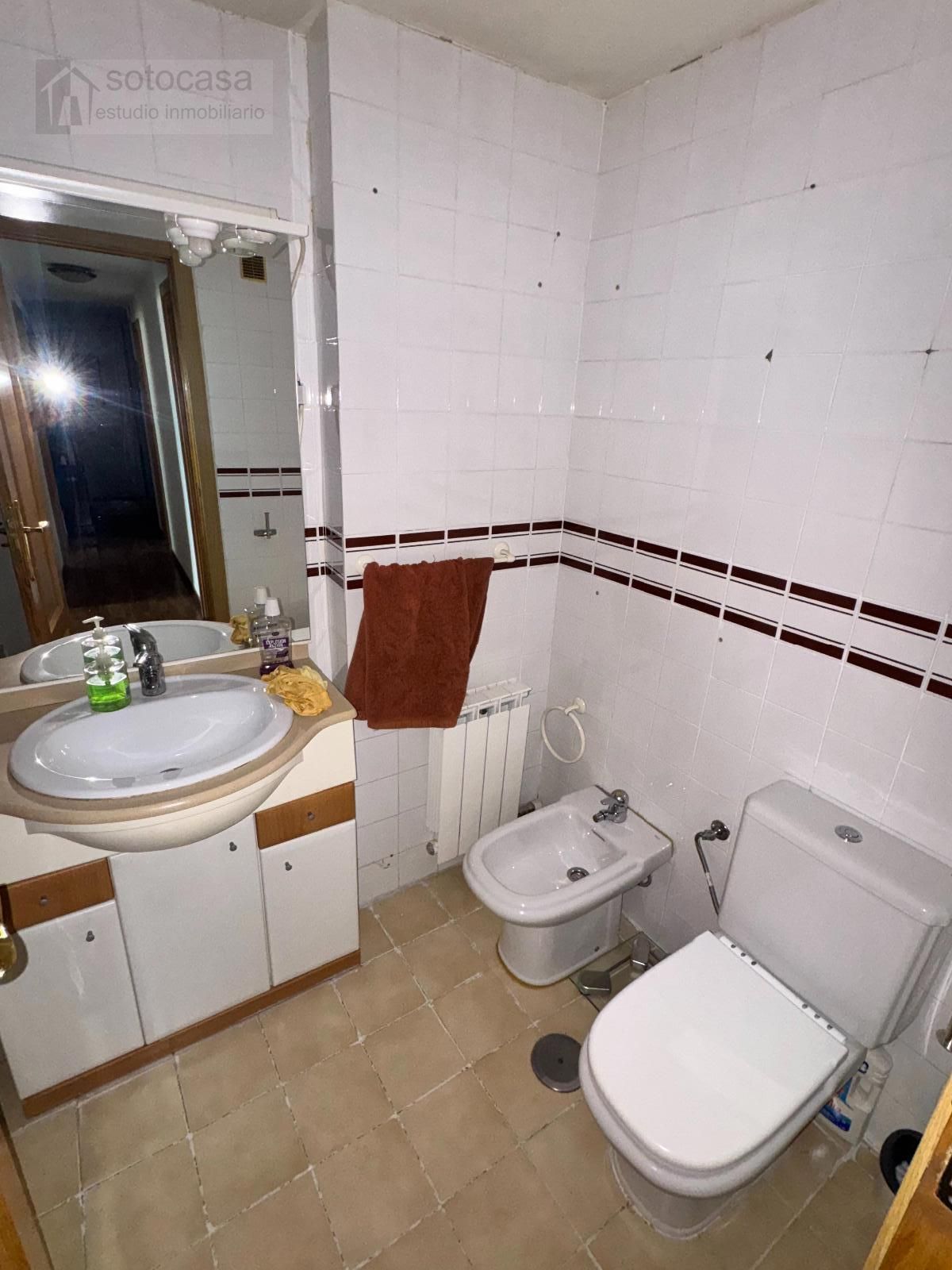 PISO + GARAJE DE 3 DORM Y 1 BAÑO. PASEO DEL CAUCE. - Foto 11