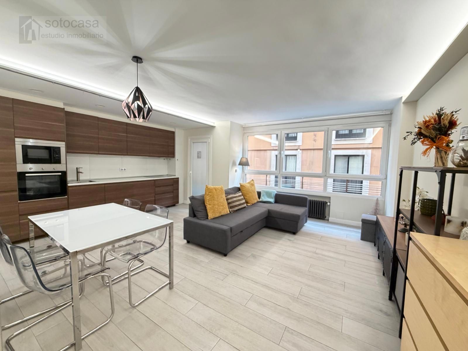 VIVIENDA EN CENTRO REFORMADA CON VISTAS A PLAZA DE LOS ARCES - Foto 6