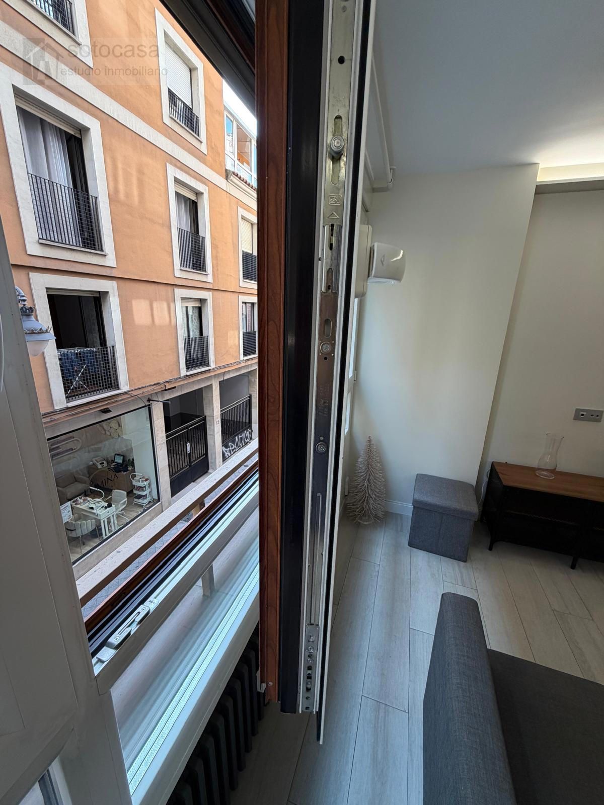 VIVIENDA EN CENTRO REFORMADA CON VISTAS A PLAZA DE LOS ARCES - Foto 10