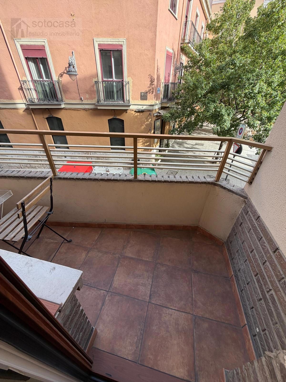 VIVIENDA EN CENTRO REFORMADA CON VISTAS A PLAZA DE LOS ARCES - Foto 8