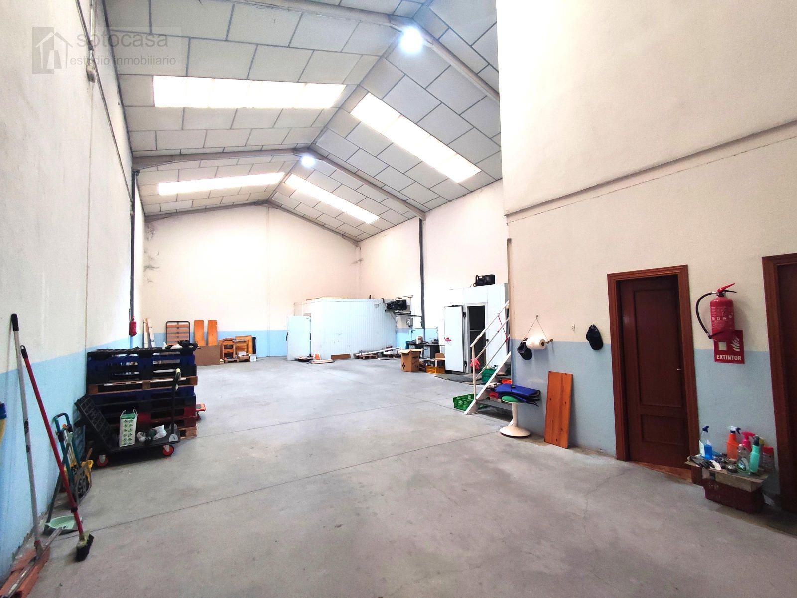 Nave Industrial en venta en Santovenia De Pisuerga, Valladolid - Foto 2