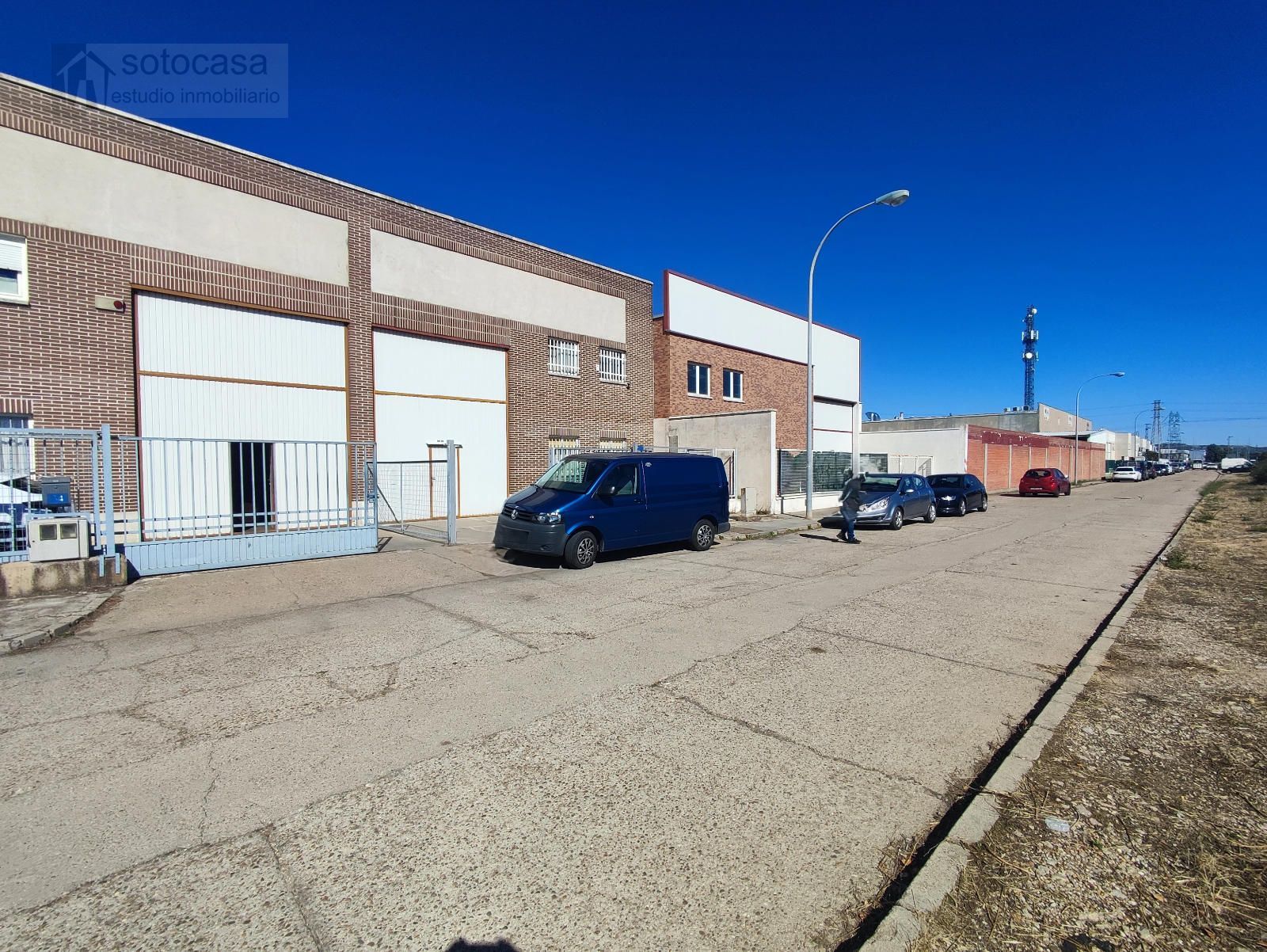 Nave Industrial en venta en Santovenia De Pisuerga, Valladolid - Foto 1