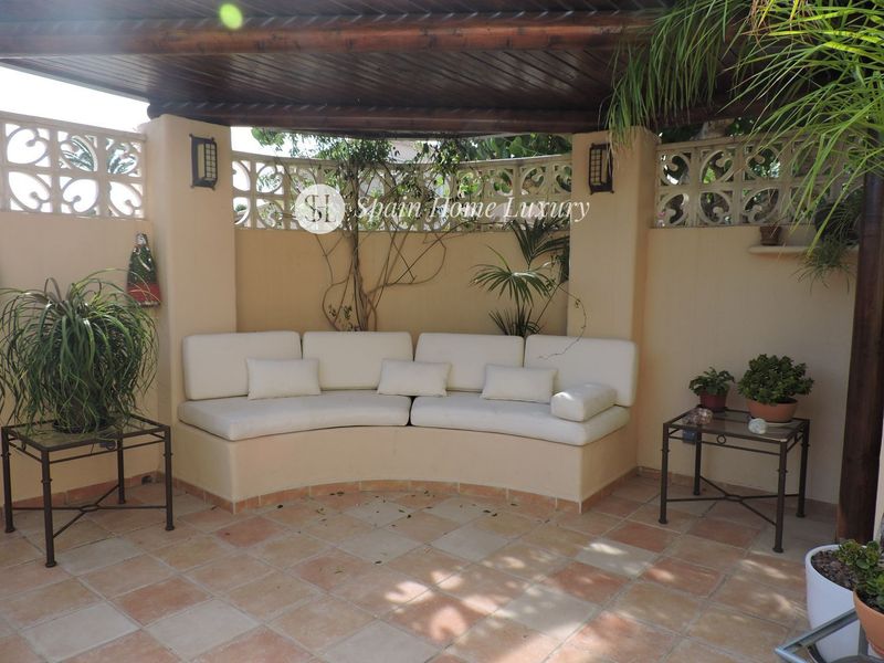 Semi-vrijstaand huis te koop Benidorm, Alicante. Ref: 2210. Spain Home Luxury