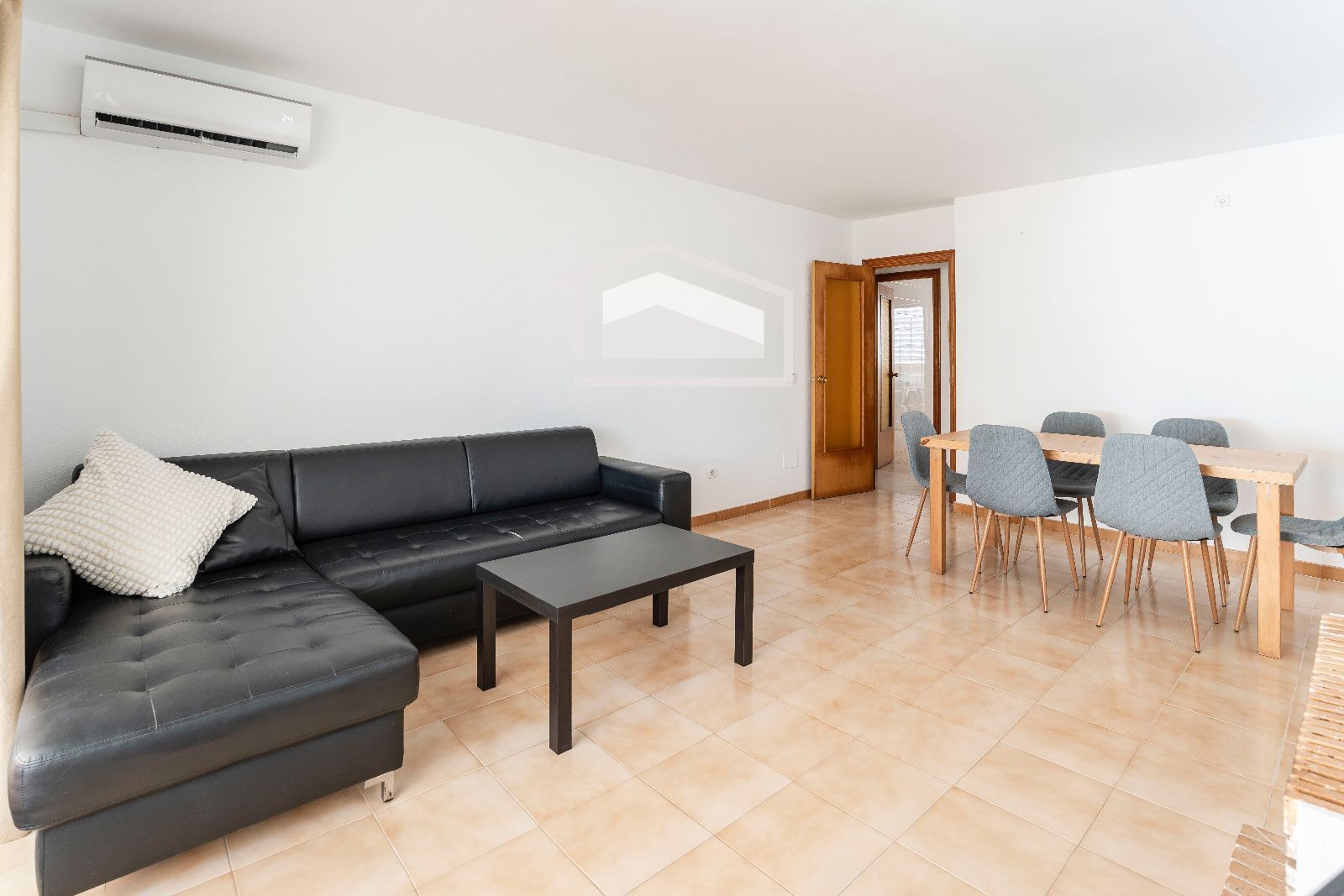 Piso de 3 habitaciones con terraza y garaje a un minuto del mar - Foto 3