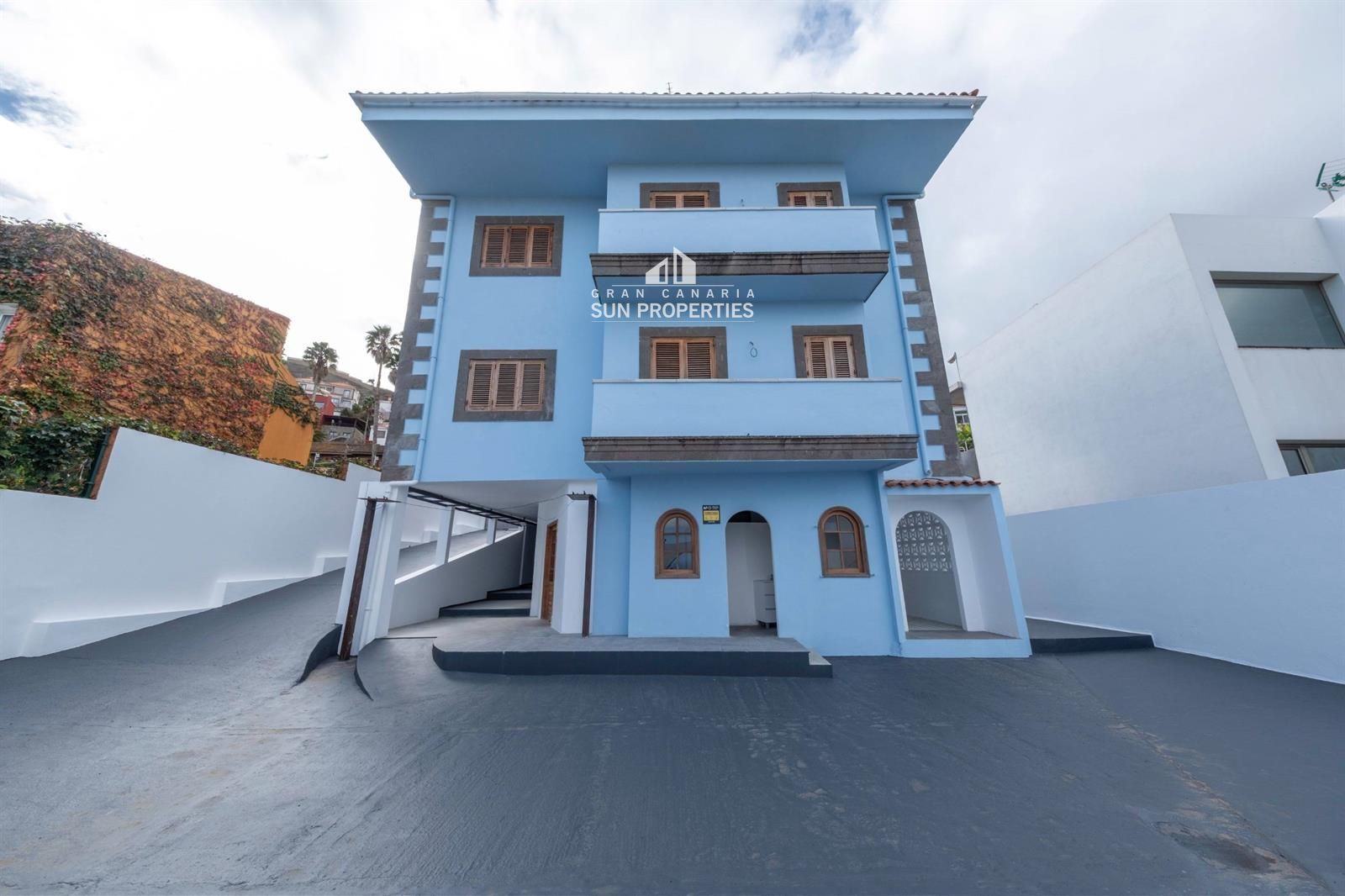 Chalet Independiente en venta Las Palmas de Gran Canaria, Las Palmas. Ref: 10674. Gran Canaria Sun Properties