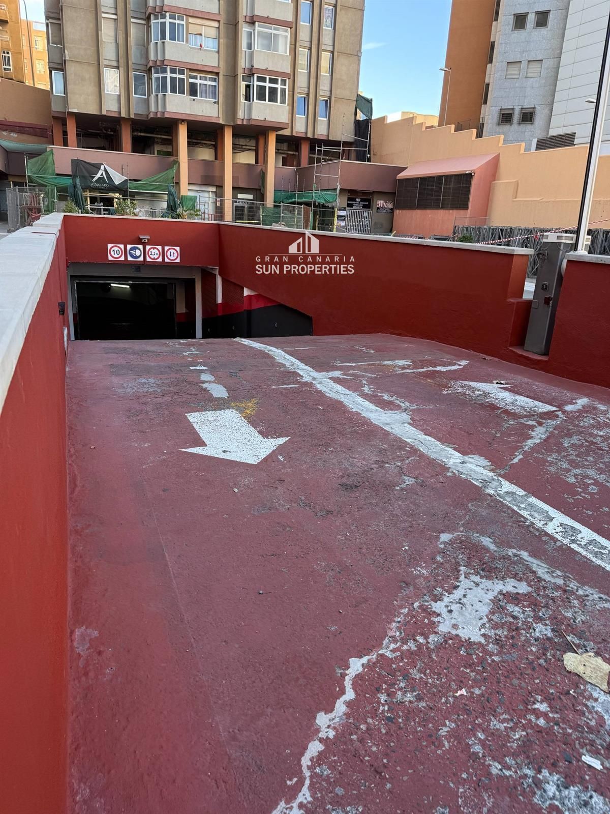 Garage zu verkaufen Las Palmas de Gran Canaria, Las Palmas. Ref: 10694. Gran Canaria Sun Properties