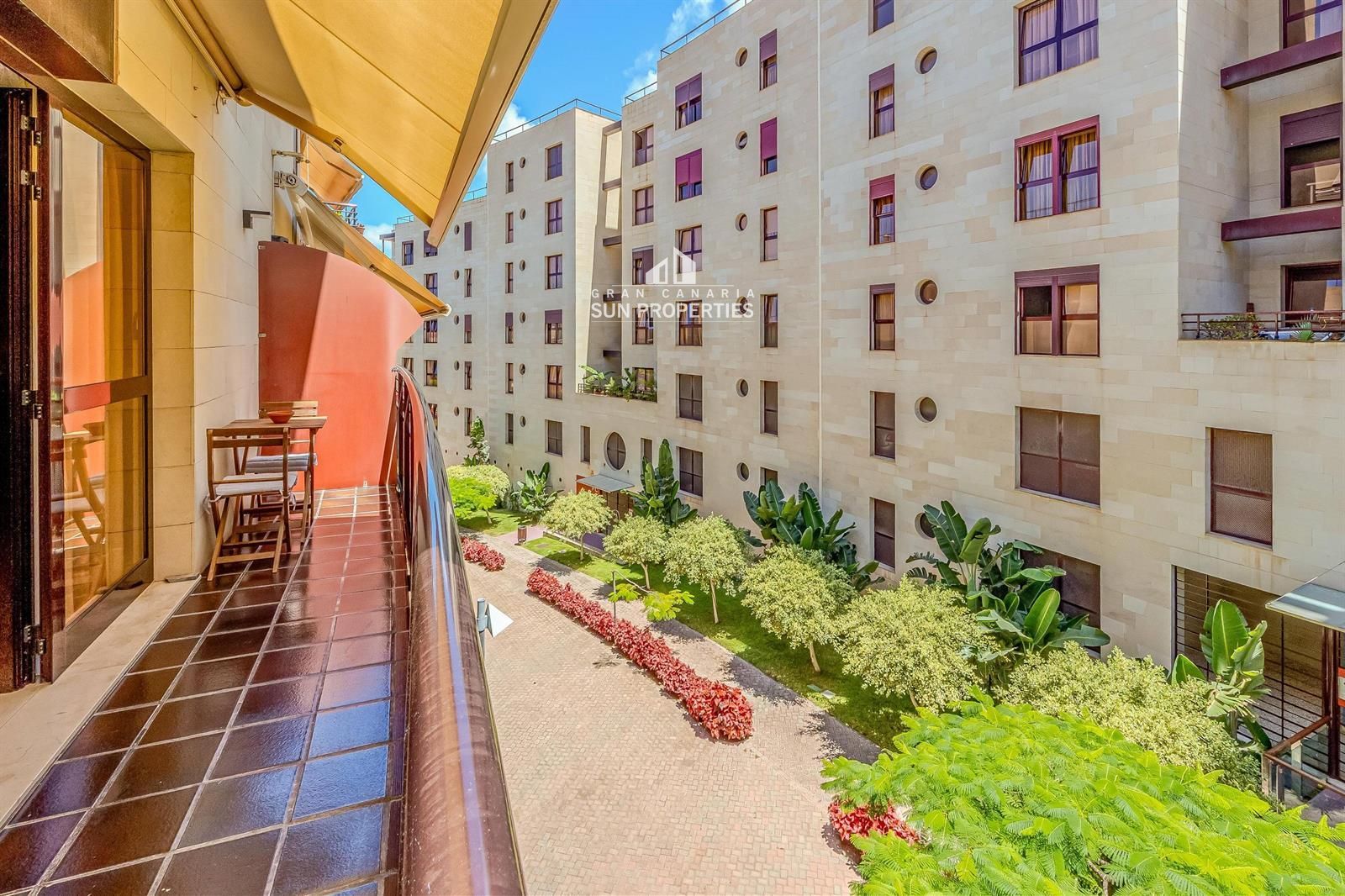 Duplex for sale Las Palmas de Gran Canaria, Las Palmas. Ref: 11131. Gran Canaria Sun Properties