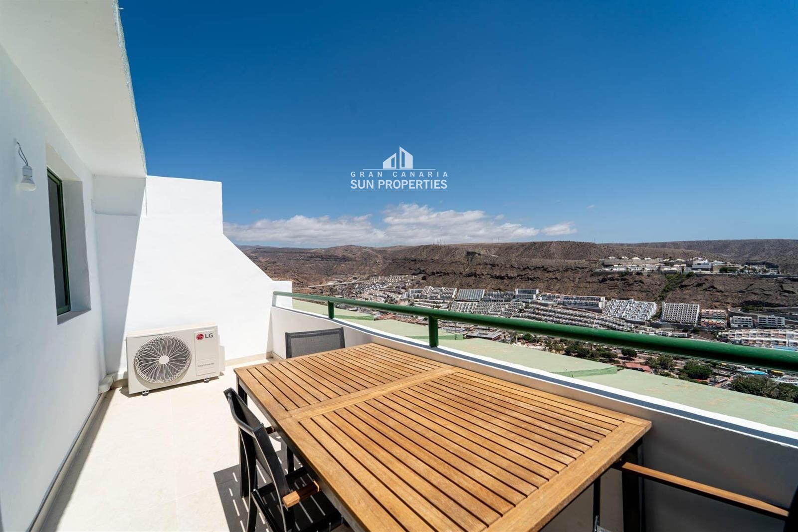 Exclusivo apartamento reformado a estrenar con vistas al mar - Foto 7