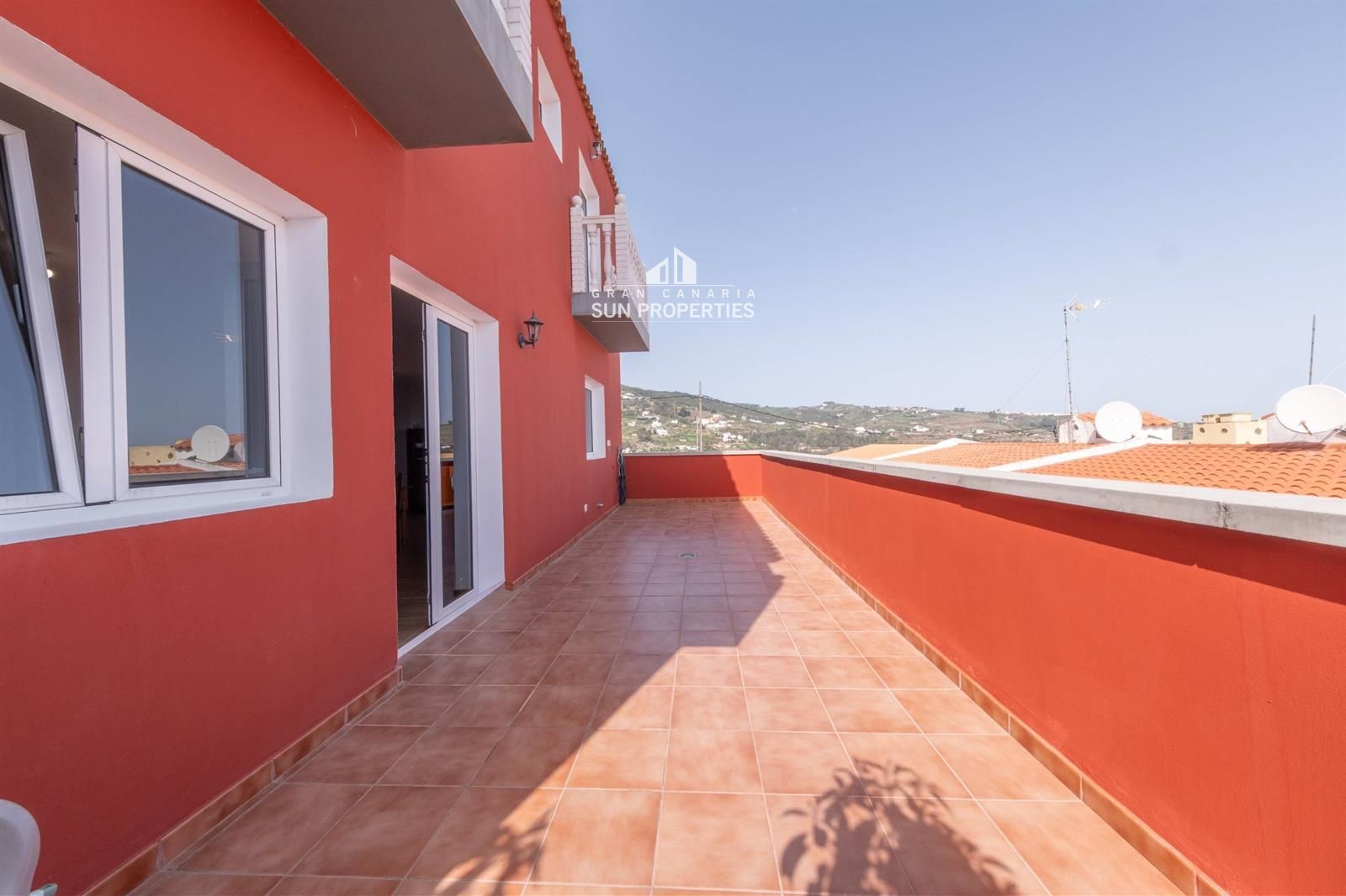 Exclusiva vivienda de nueva construcción en Moya - Foto 2